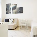 Michelangelo 26 Monolocale Апартаменты *