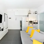 شقة Private Garden Apartment, Navigli, 24h Security ميلان