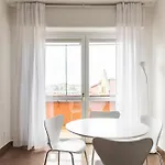 Youhosty - Paul Valery Bis * Milano
