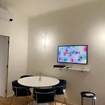 Private With Wi-fi Near Duomo Atena アパート *