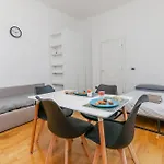 Loft E Comfort - A Centro Apartment