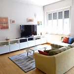 公寓 Beautiful And Spacious Two-room *