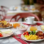 Doubletree By Hilton 4*