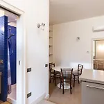 Youhosty - Navigli View Милан