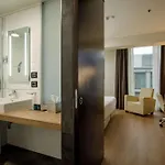 Doubletree By Hilton Mailand