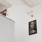 Stylish Top-floor Apt; Design Disctrict *