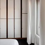 Stylish Top-floor Apt; Design Disctrict شقة