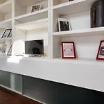 Stylish Top-floor Apt; Design Disctrict *
