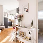 Apartamento Hostmate - - Fezzan