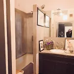 Signature Apartment *