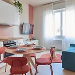 Giulio's Hideaway - Close To Station Hébergement de vacances *