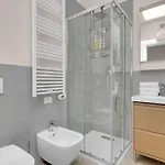 Airy With Balcony & Garage By Ndp Rent Apartamento Milán