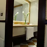 Leonardo Center Hotel 4*