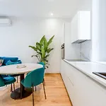 Design 4min To Metro, 15min Centrale, 25min Duomo Appartement Milaan
