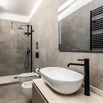Apartament Luxury House In Pietrasanta 140 Mq Mediolan