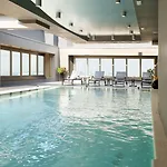 Western The Hub Hotel 4*