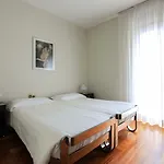 Vip's Hotel *
