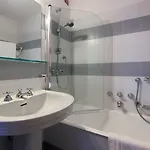Vip's Hotel