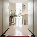 Vip's Hotel