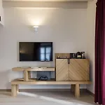 Savona 18 - Member Of Preferred &