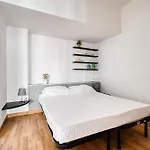 Hostmate - - Lunigiana - Stazione * Milan