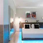 Montenapoleone 4*