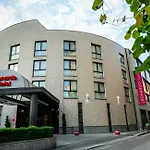 Leonardo Center