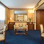 Hotel Leonardo Center