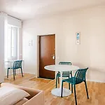 Modern Gem In Apartman