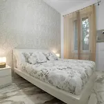 Bright '46' Cosy And מילאנו