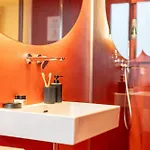 L55 Design With Garage Apartamento