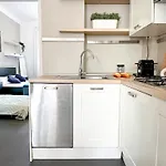 Maison Serena Bocconi-navigli Appartement *