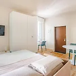 Modern Gem In *