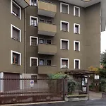 Guesthost - Cozy In Citta Studi Apartamento Milán