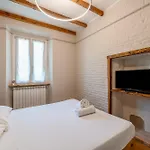 Appartement Modern Flat Near Skyline Milaan