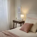 Appartamento Oasi Mezzofanti - Duomo, Argonne,&città Studi *