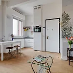 Quiet Terrace Elegante *