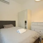 3 Flat, 15 Minutes From Navigli-humanitas