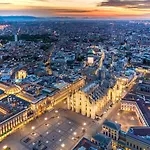 Duomo-sempione, Luxury With Balcony - M5 ميلان