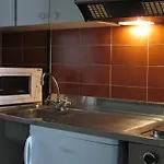 Domus מלון דירות 4*