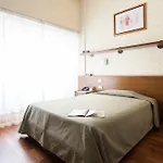 Desenzano Апарт-отель