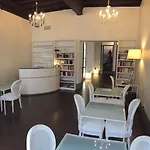 أنتيكا لوكاندا داي ميركانتي فندق