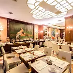 Romana Residencia Hotel 4*