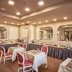 Ih Ambasciatori ホテル 4*