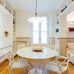 Retreats Duomo Apartment *