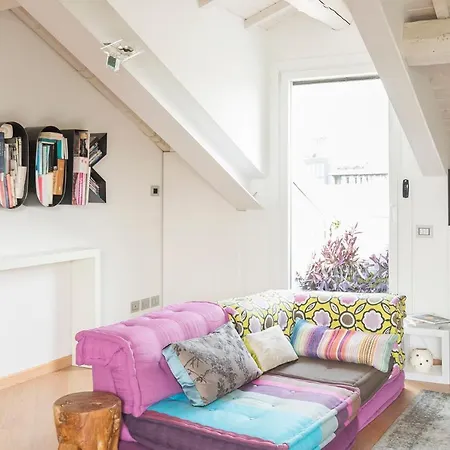 Plum Guide - Chalet Apartamento Milão