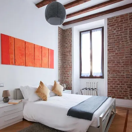 Plum Guide - Rossobianco Apartment