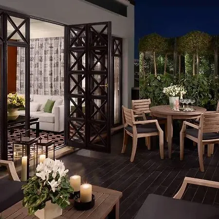 Four Seasons Hotel 5*