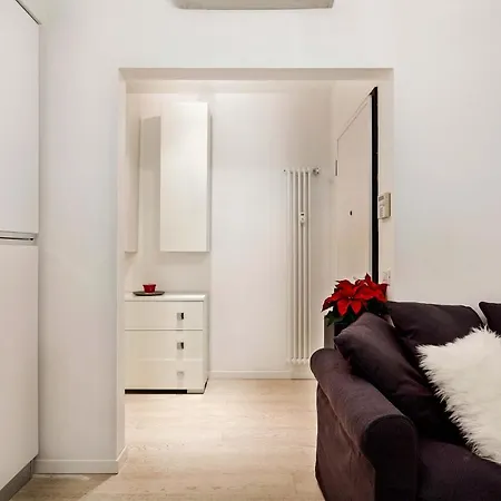 דירה Rentopolis Broletto 39 מילאנו