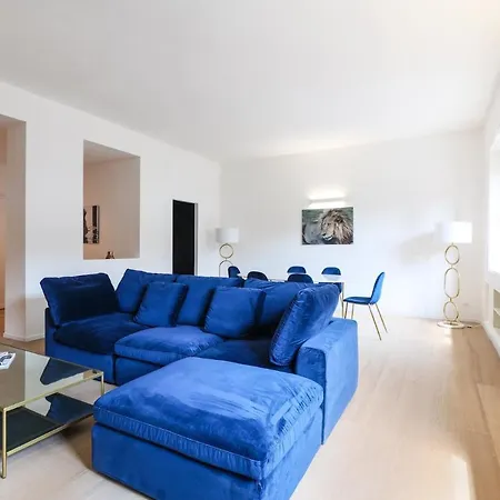 Elegant Urban Retreat In The Heart Of - Brera Апартаменты Милан